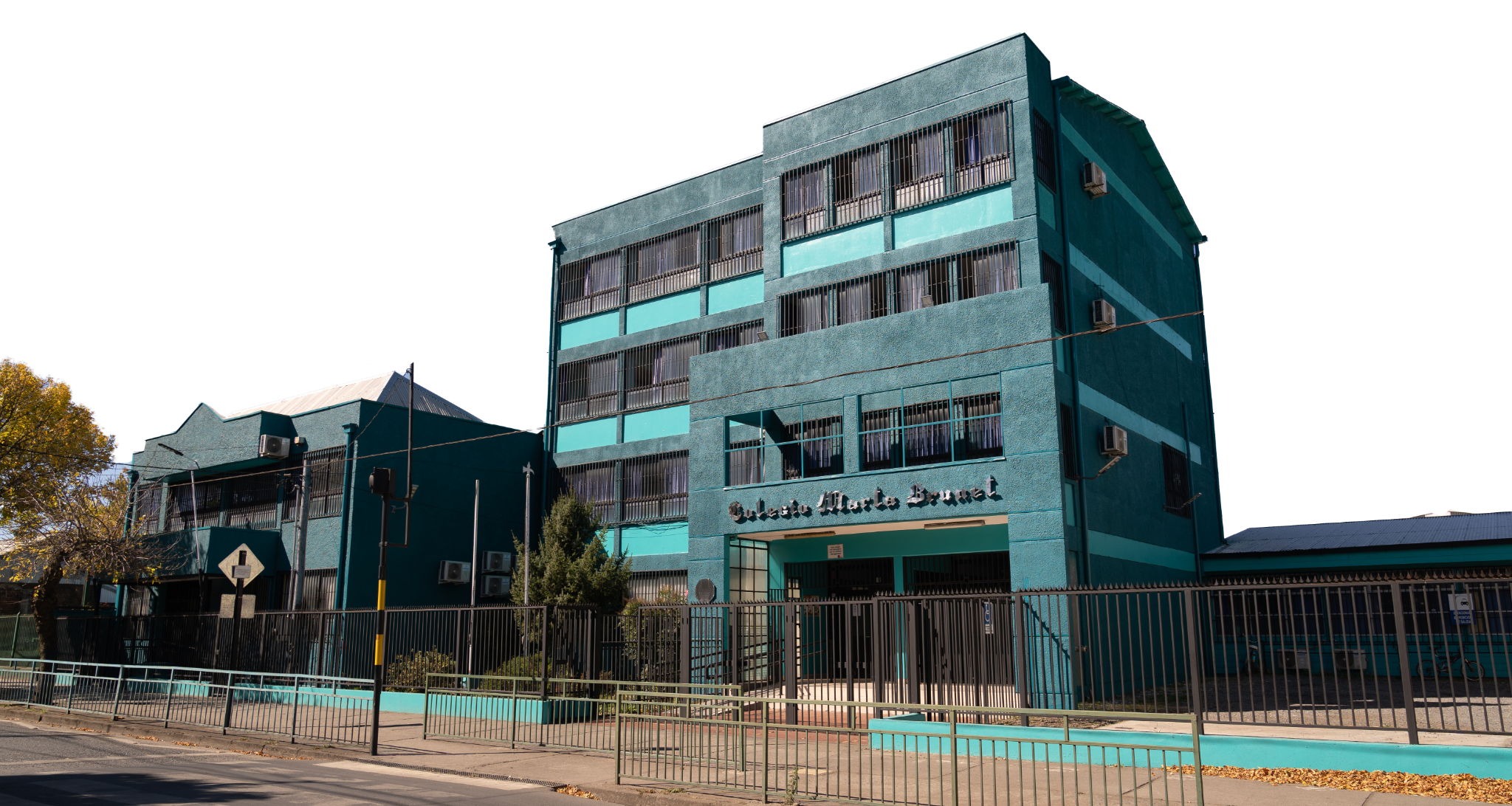 Fachada del Colegio Marta Brunet